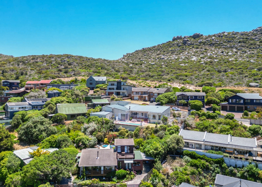 4 Bedroom Property for Sale in Glencairn Heights Western Cape